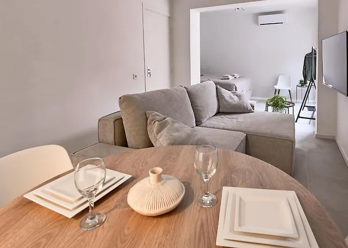 Stratum's Loft - By T&s