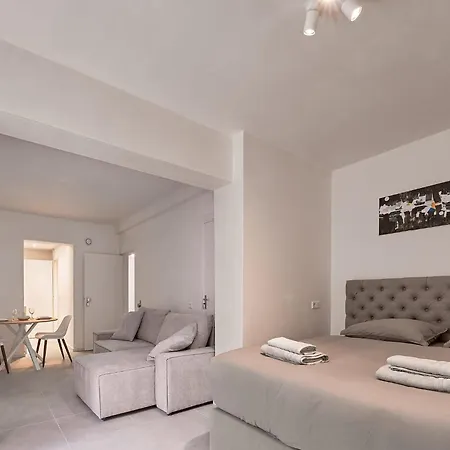 The Art Gallery - Theo's Loft - By T&s *